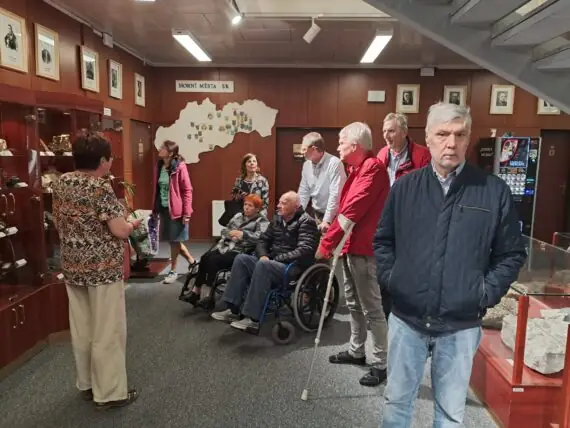 cc3570f1-9e93-45f0-8e29-1c11df318ffa