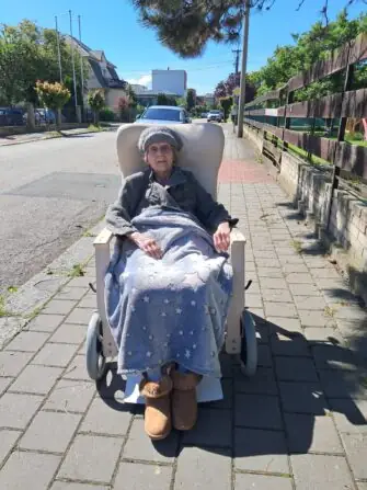 eecf4150-e5c3-4bcd-bed3-e42282fd7bc2