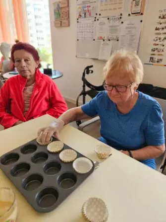 f06a11b8-c656-4572-b293-943c3c5751bc