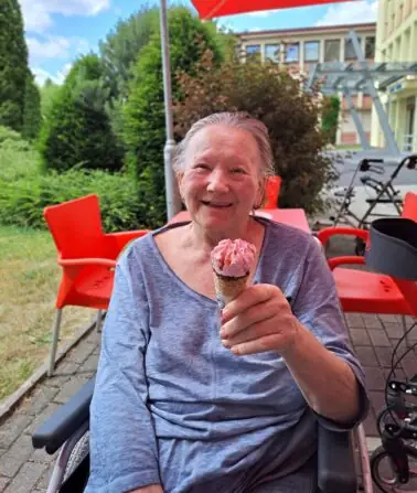 09a1f0af-0e78-460f-917e-0602eecde3ba