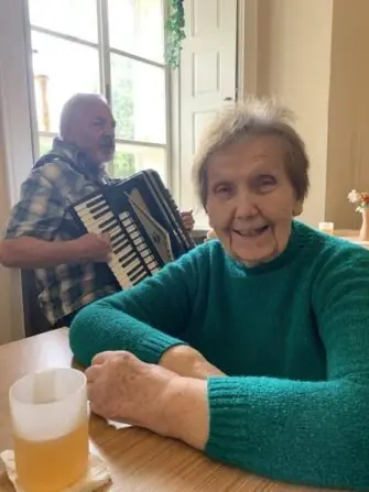 20250711 harmonikář (12)