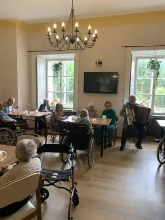 20250711 harmonikář (3)