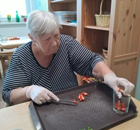 2b2216d0-0df8-4318-b99d-54f61e5d4277