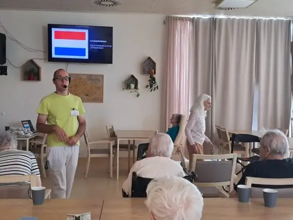 8bc6a5b7-1657-42ec-8328-bed79ee3984a