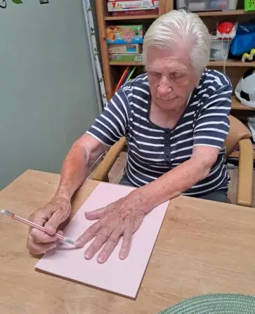 af8374e8-5a50-492a-a743-7c8ca894716b