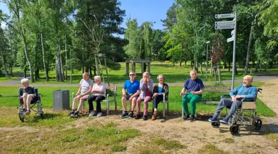 b21c654d-3420-4975-80c9-fe549433a7a9