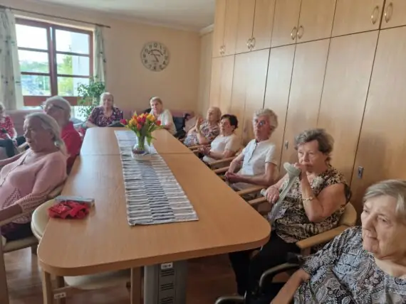 ec3a87e6-9dbc-4dd2-a105-7e76bbb276f6