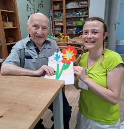 ef490fca-4223-4625-a220-4555fc3796d0