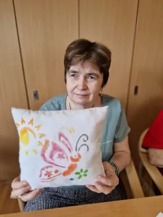 09c9794b-cdcb-48cc-883e-a002f29a6296