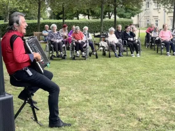 2025 07 24 hudební vysoupení (20)