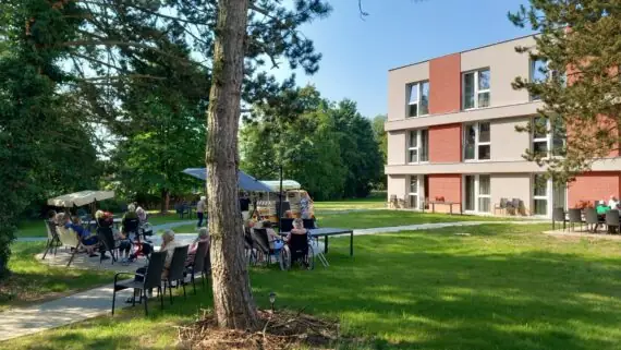 544399f2-385a-40ee-8cd6-1dee88b7ff8a 1