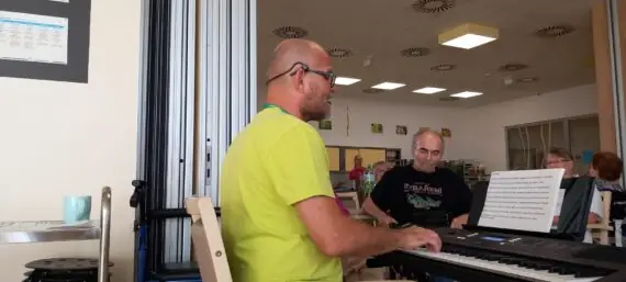 5560cd63-27c5-4354-9c14-851a5e6c5079