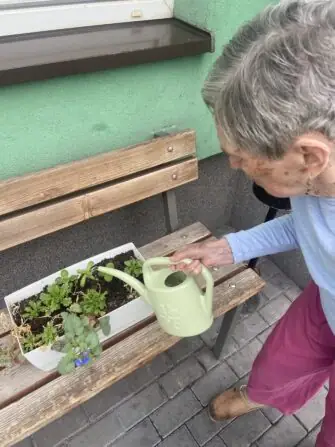 5C1CB404-037D-450D-A1A2-C4E52BC4AA4A