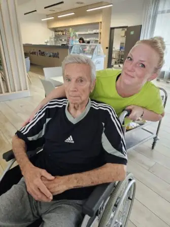 66cba085-f1a0-480a-9689-fcc897c4c942