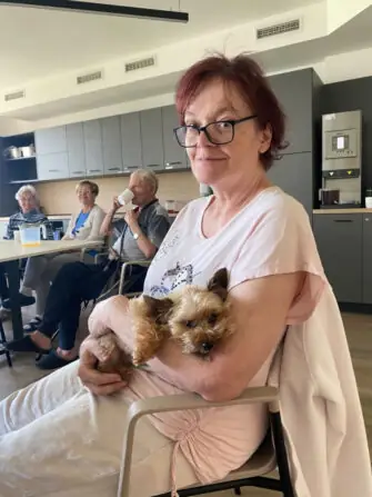 9FBD07EF-9AD8-40AA-BEB4-B09B26F6CC9E