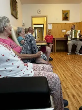 Messenger_creation_F1800C40-2A14-420F-8612-AD81A5A214E0