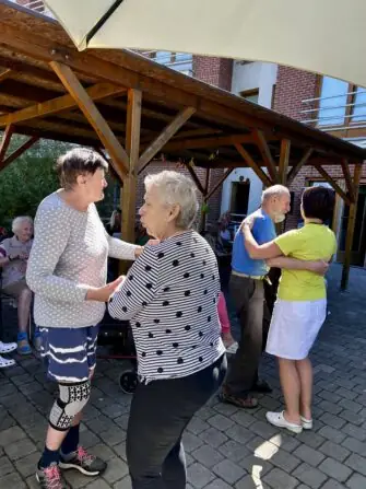 b5b38450-54d3-45c9-b13c-d131c7002f63