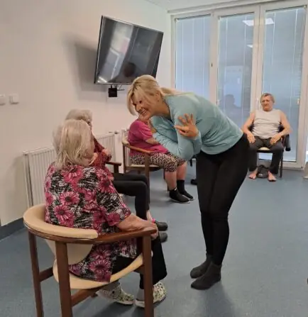 b87cd887-6522-4b3a-8646-b3cc0ff76e92