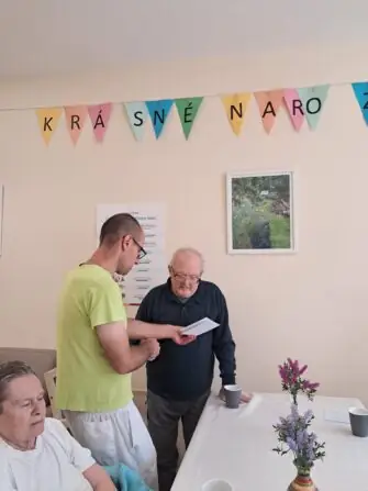 e6634822-308d-4abd-91d5-19fdeab1d79b