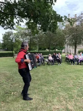 ee532076-7e37-43fc-97ba-2dce72e9f7b1