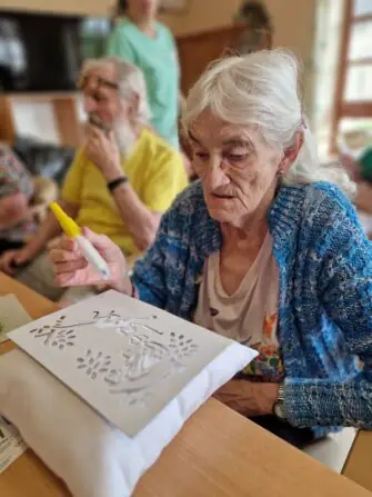 fa006ea7-7a32-4ac2-bdab-08cd5df65531