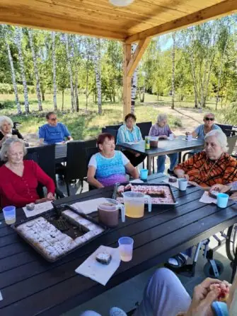 2bb0372c-0e73-4c56-9618-f16047141433