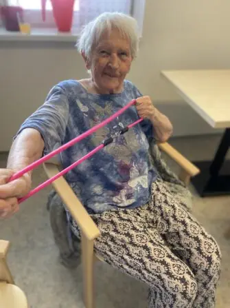 39555F9C-2901-4BF9-8514-4CE026A80CBD