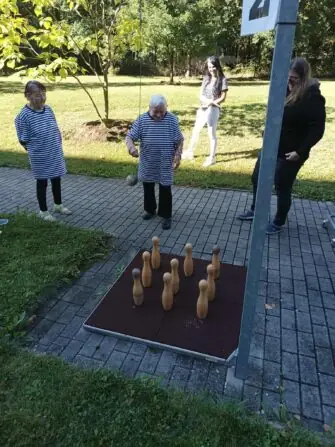 7241f146-0e31-4b1b-b5ea-aa686da28df2