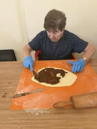 78b84d98-90ef-4d3b-bfde-2d4c4db026de