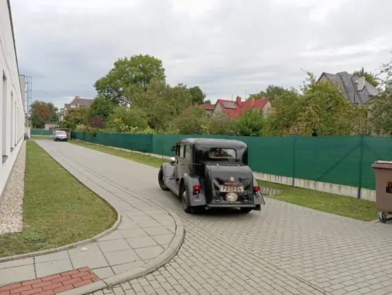 7b3603ec-bd34-455b-8494-ce95d07263f1