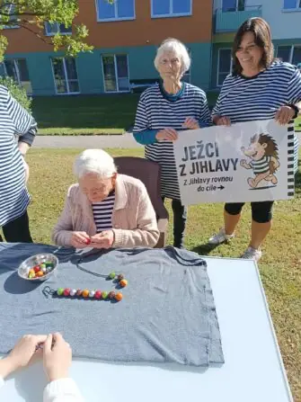 9b79bc85-7dcc-4308-9d7a-54106c0bedb3