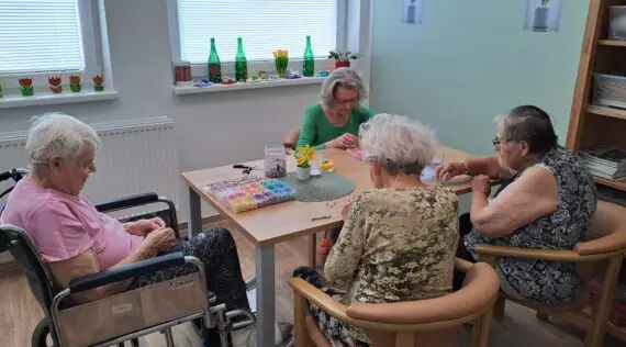 e7c5710f-869c-4dc4-ae20-0122313f2a4c