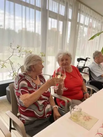 2efb8287-0d9a-42e4-aa24-b9fc09670aa1