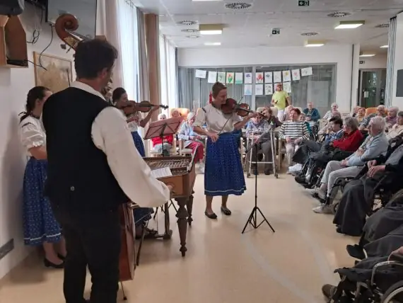 3cf38df2-bff7-4f35-ba26-33dee1187b1a