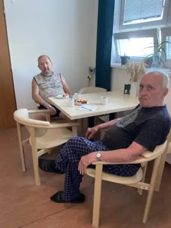 53AEF47D-CACB-4094-820D-AE82F2D7D4CB