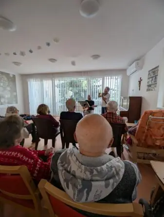 PXL_20251001_124341492