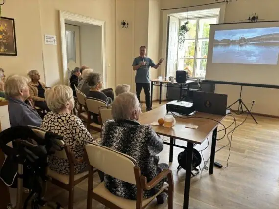 d2376e09-c954-4459-ac5c-032d151ebdee (1)