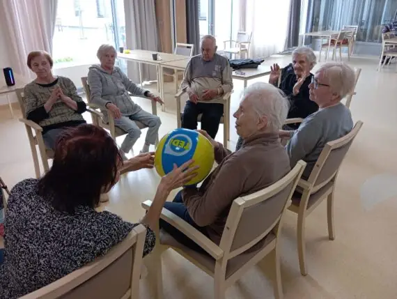 03cefd44-fb2d-439d-9515-772eb8ceab40