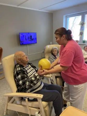 39BF6C93-FBDC-4337-B15D-054E87DB1143