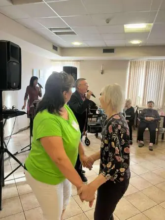 63a2c56e-b6aa-430a-9d03-1c0aa581c24c