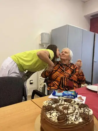 6d7be228-f724-494c-96ff-281e3a80db38