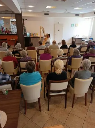 6fc0f8c8-fb5b-4312-ab06-6d9ef4732364