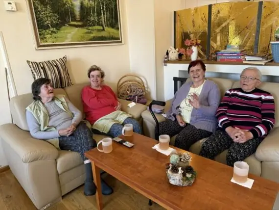 9e65e83b-25b7-4e59-9516-e3b7b0d764d3