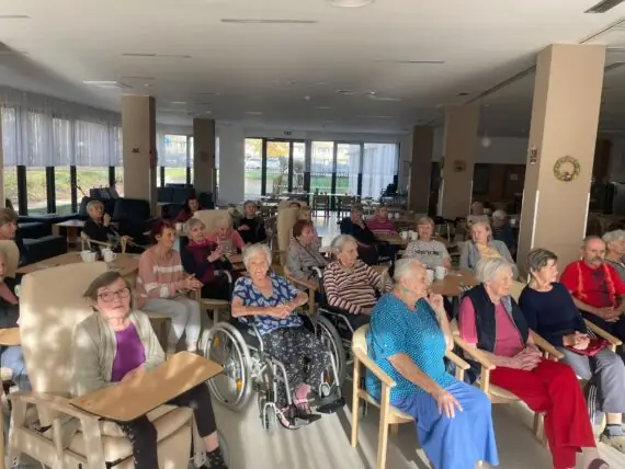 motion_photo_1279589922003592987