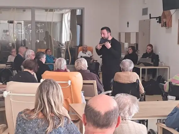 1d11d481-746f-4544-830c-11137991db3b