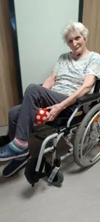 8b667851-0854-40d1-a7c7-861bce2fbd48