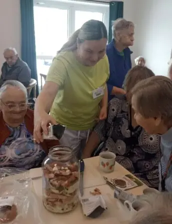 98F284AF-0D56-4E75-93CB-ACA602422B5E