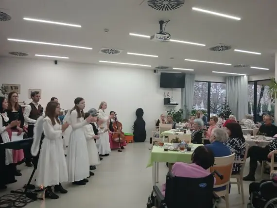 Posezení s rodinami + Česká písnička