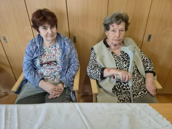 c2006f40-eabc-4388-994d-c9116fd17abe