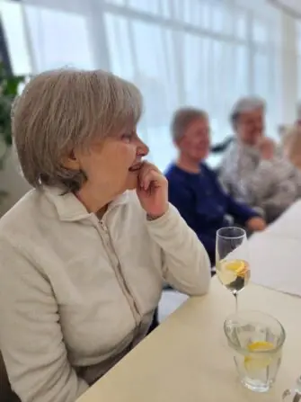 f6e55205-0f12-4b85-b124-0d2a643fdd76